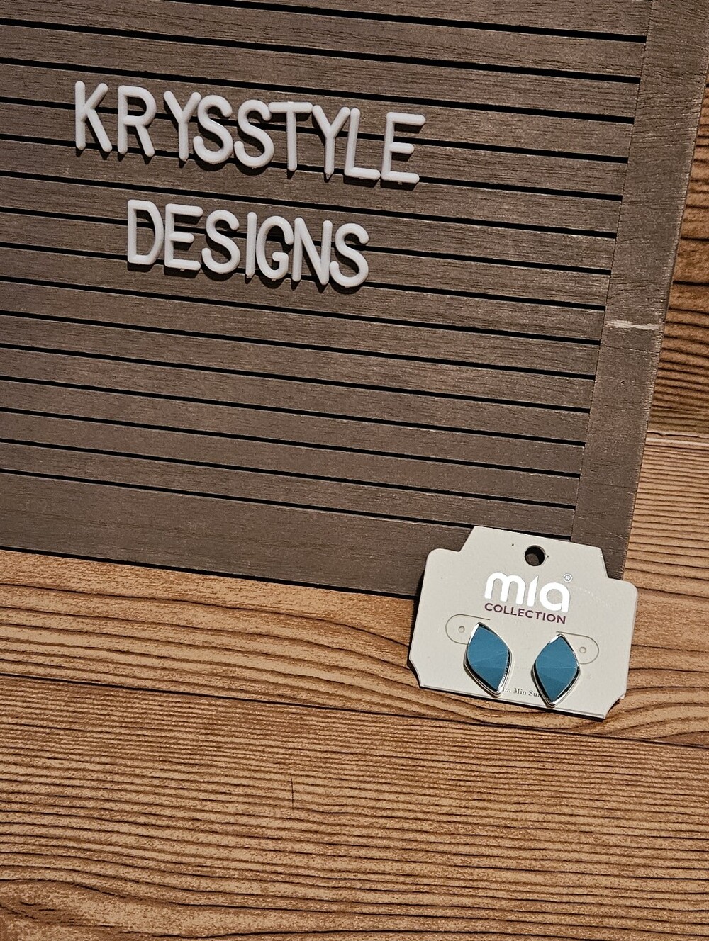 Mia Collection Earrings Terquoise Stud
